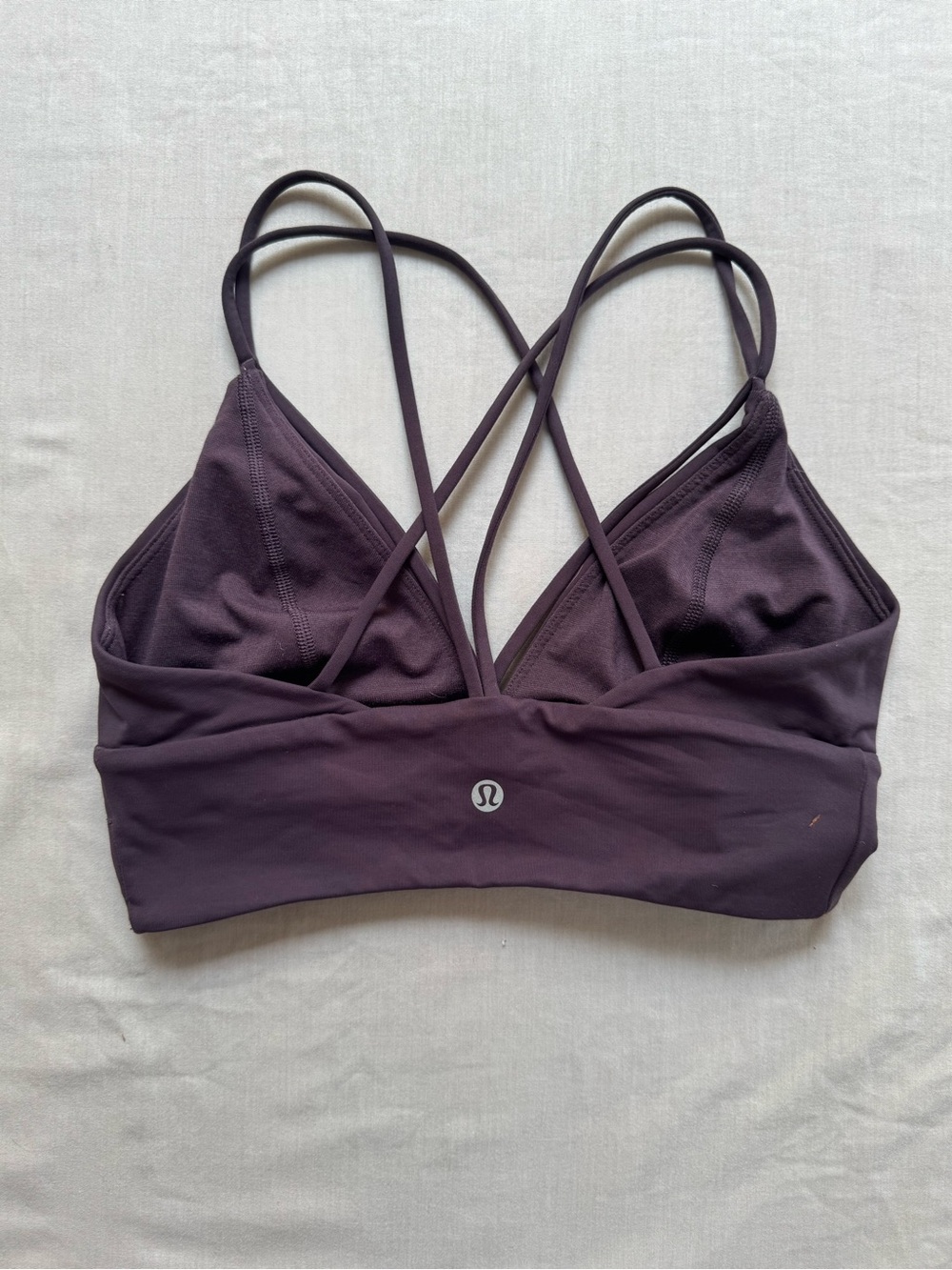 V-Neck Lululemon sports bra in Deep Plum - Picture 2 of 2